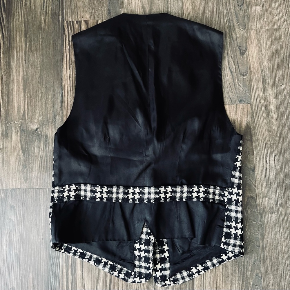 Adolfo International Vintage Wool Black and White Geometric Vest - Picture 7 of 15